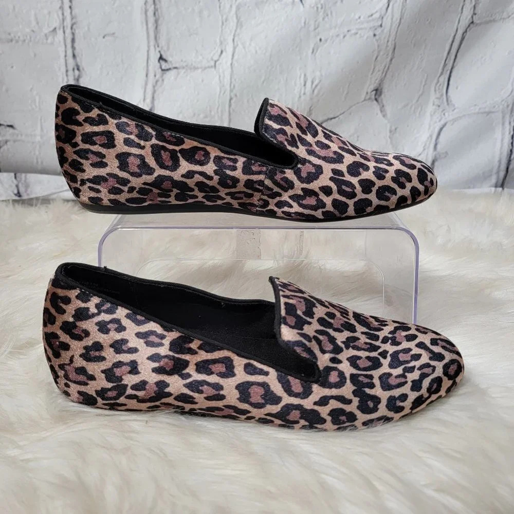Caslon Scarlet Leopard Print Velveteen Indoor Outdoor Slippers Flats Driving 9.5